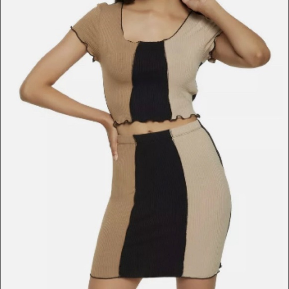 Junior’s Plus Size Women's 2 Colors SET Top & Skirt Almost Famous Taupe